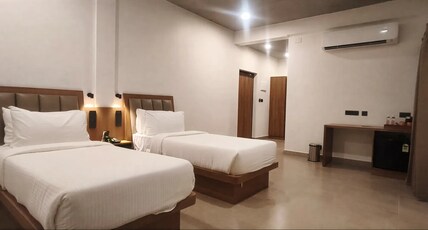 Leisure Resort Room Type - Deluxe Twin Room