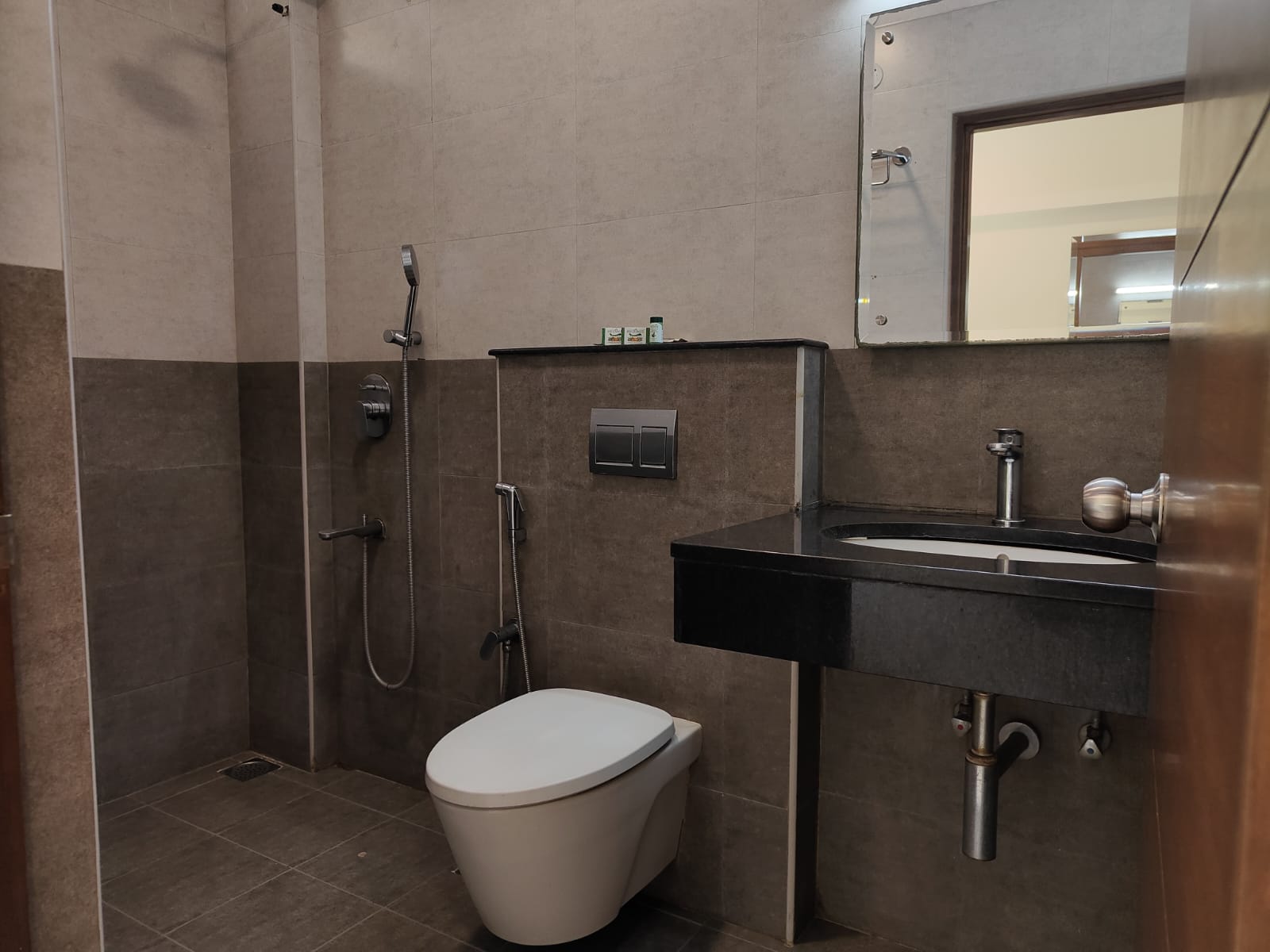 A&M Rooms and Residences - Tap to explore photos