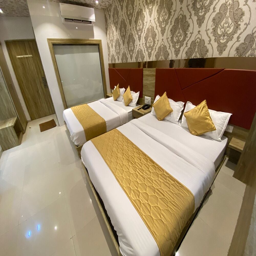 Hotel BKC Crown - Near Trade Centre, Visa Consulate - Tap to explore photos