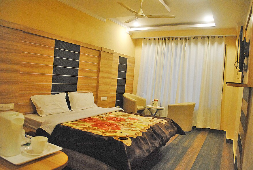 Hotel Shivalik - Tap to explore photos