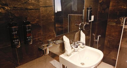 Casa Mila Room Type - Madrid Suite Triple