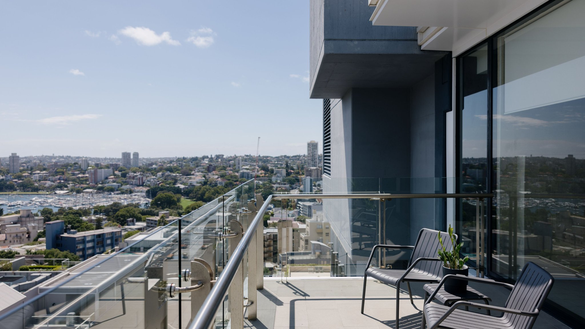Indigo Sydney Potts Point - Tap to explore photos