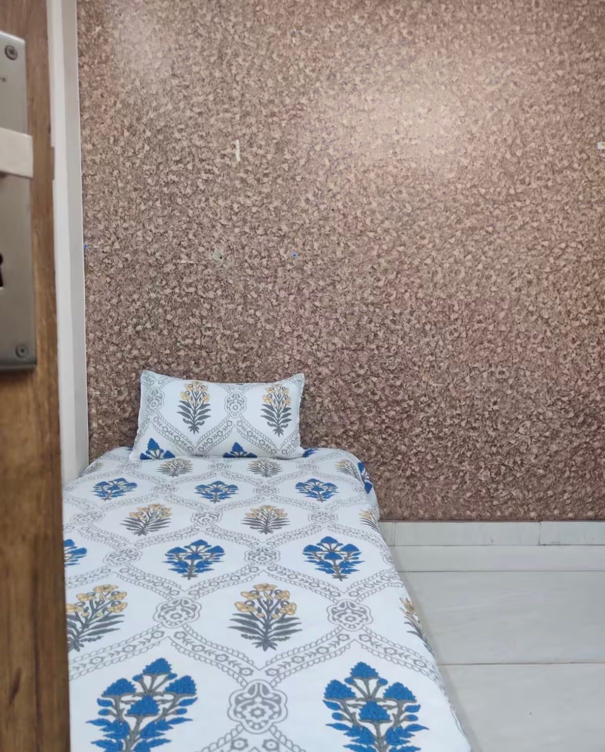 Velora Suites - Tap to explore photos