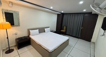 The Dream Stay | Rooms & Doms Room Type - Deluxe Double Room