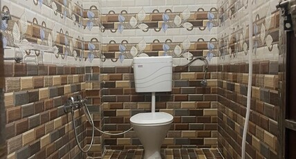 Lakhan kuteer Room Type - Standard family rooms ( Non A.C.)