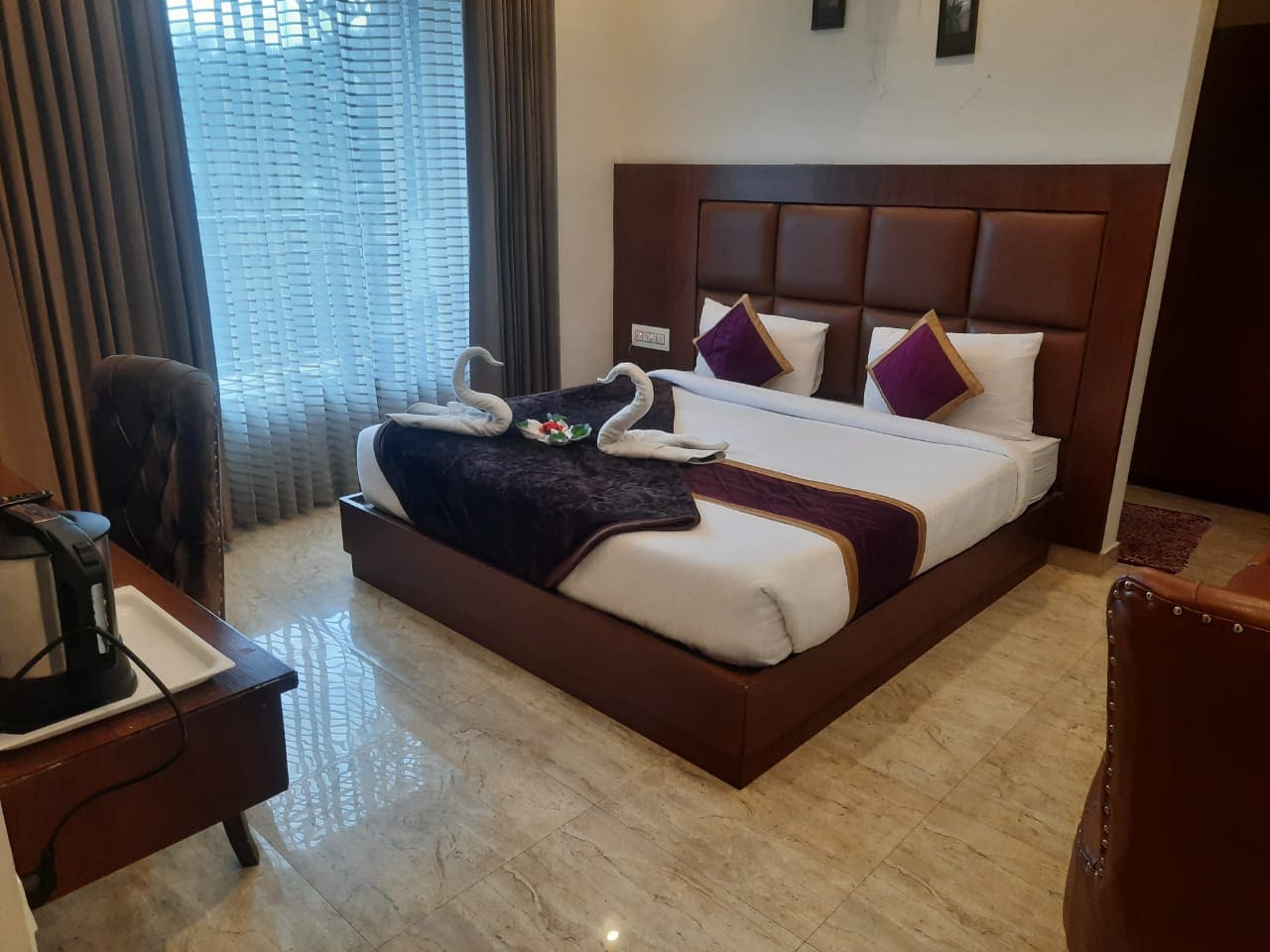 Hotel Crosswind West - Tap to explore photos