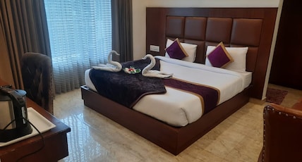 Hotel Crosswind West Room Type - Deluxe Room with Balcony Hotel Crosswind West Room Type - Deluxe Room with Balcony