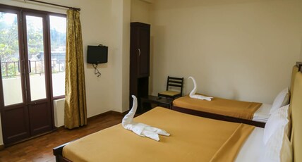 Hotel River View Room Type - Family Triple