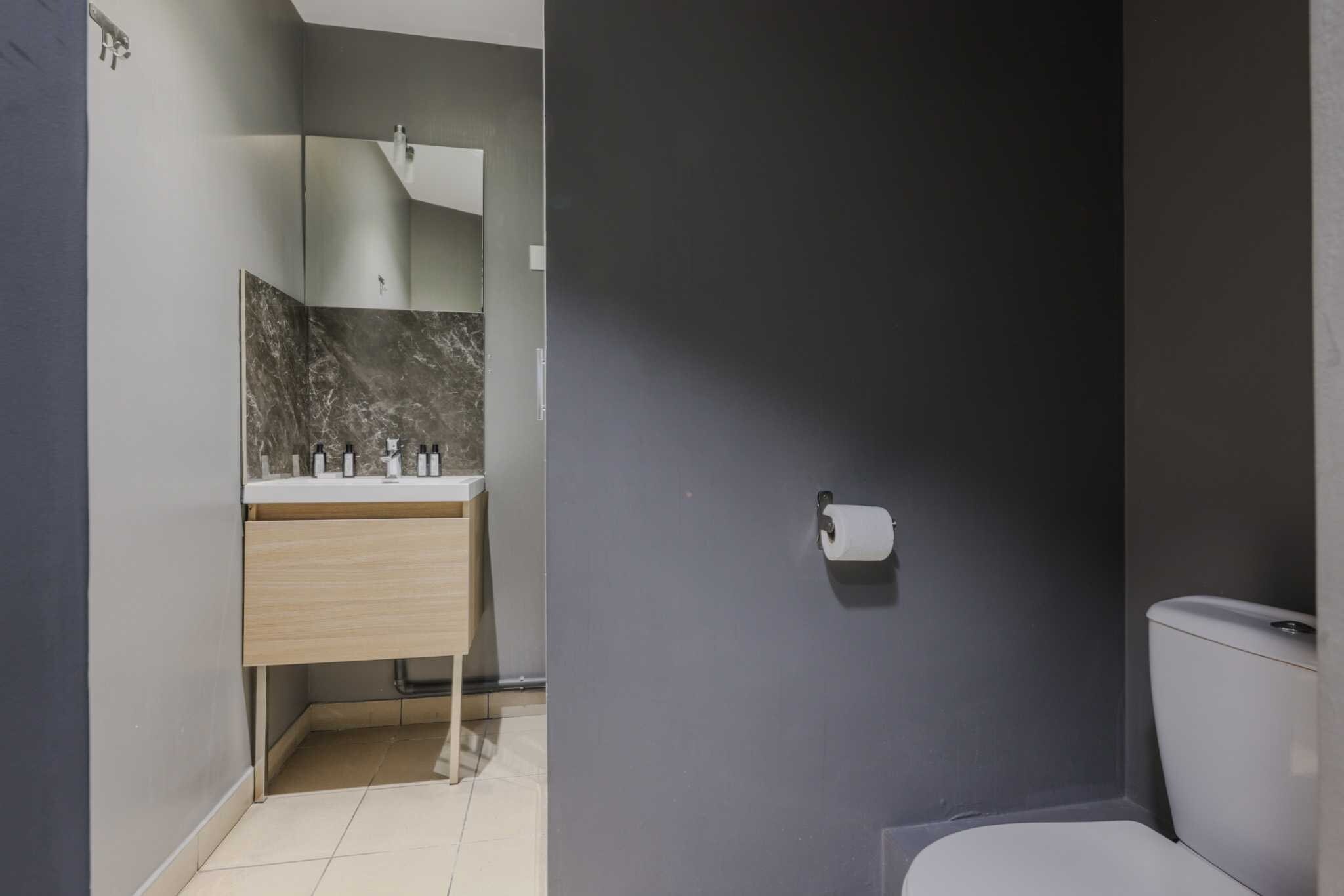 Chic 2P Studio by Canal Saint-Martin Stylish & Central - Tap to explore photos