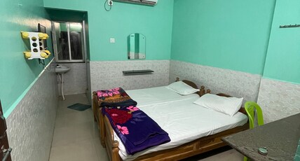 HOTEL SRIYA LODGE Room Type - Standard Double Non AC