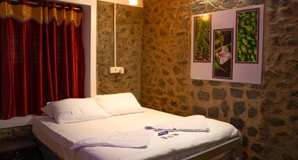 SpiceBuds FarmStay - Ramakkalmedu Room Type - Cardamom Suite Cottage