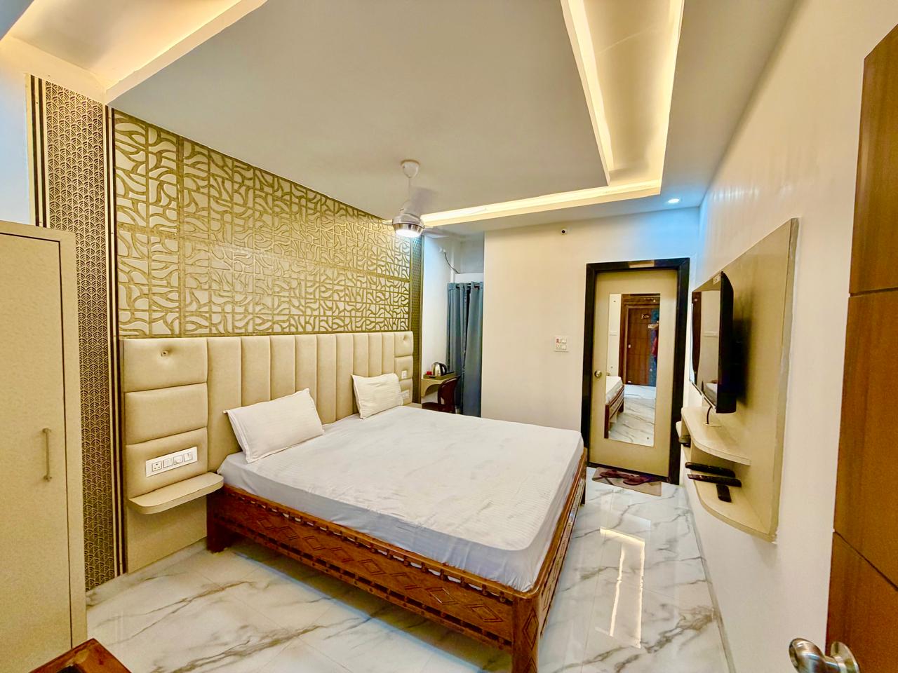 HOTEL UMANG - Tap to explore photos