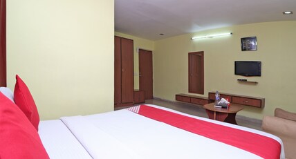 Hotel O Maruti Lodging Room Type - Classic