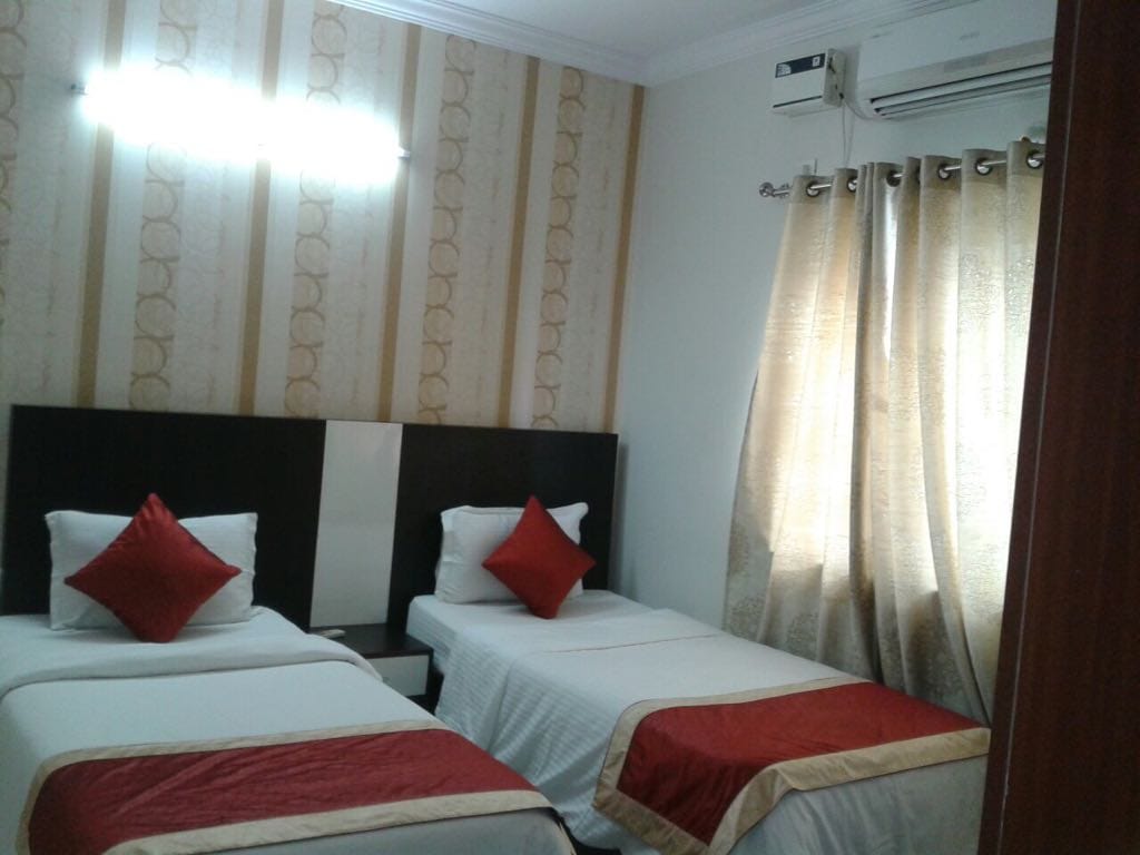 AM Daimond Suites - Tap to explore photos