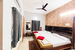 Hotel Gunjan  150m from Puri Beach