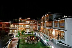 Spic n Span Hotel