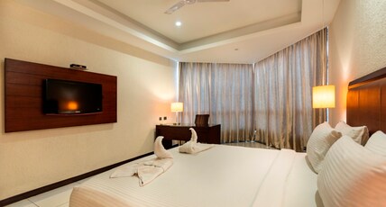 The Bentley Sea Side Boutique Hotel (Previously The Eldoris) Room Type - Deluxe Room with View