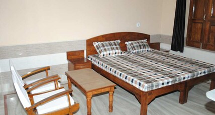 Hotel Shashi Room Type - Standard Room