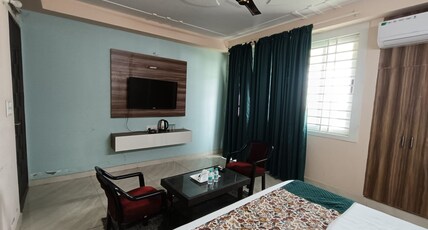Hotel Trident Room Type - Deluxe Room Hotel Trident Room Type - Deluxe Room