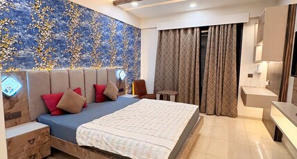 Majestic Manor Room Type - Velvet Vista