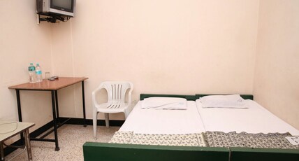 Solanki Guest House Room Type - Superior AC