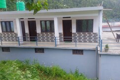 Hotel Sarthak Bed n Breakfast by StayApart