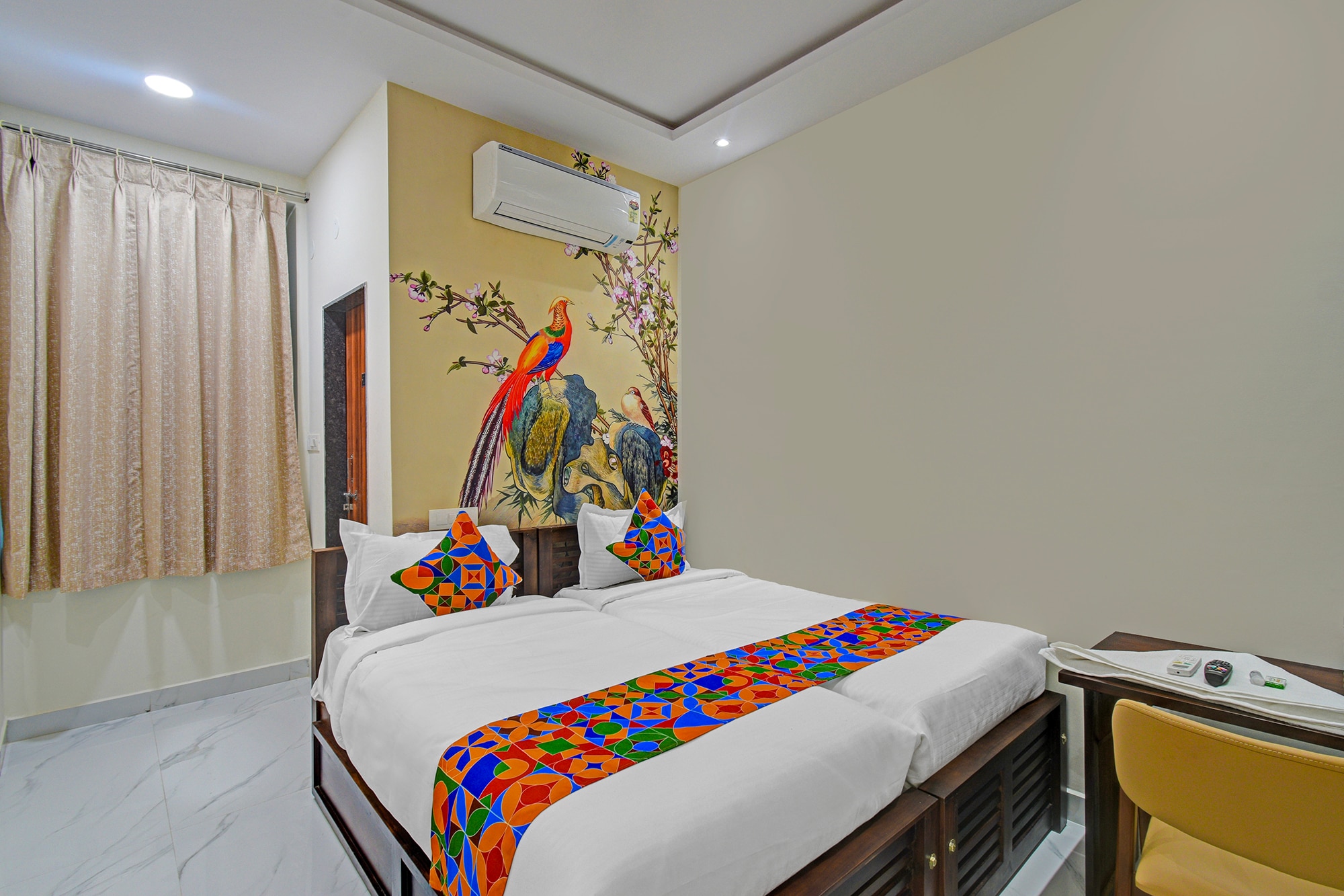 FabHotel Broholic Stay Inn - AMB Cinemas & KIMS, Kondapur - Tap to explore photos