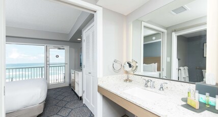 DoubleTree Suites by Hilton Melbourne Beach Oceanfront Room Type - 1QN STE MOB ACC RI SHWR