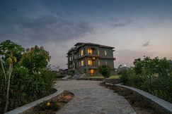 Kutumb Villas |Entire 5 bhk with Fort View