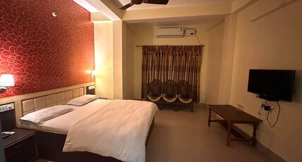Hotel Manorma Palace Room Type - Luxury Room AC