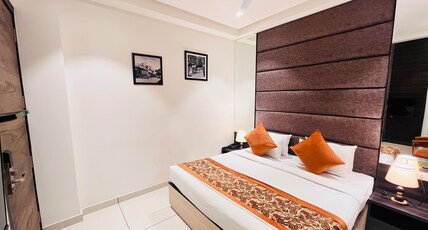 Hotel The Savode - 5 min walk from Golden Temple Room Type - Standard Room