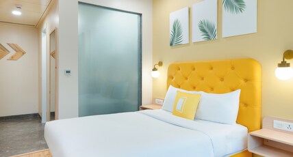 Bloom Hotel M Block GK2 Room Type - Value Queen