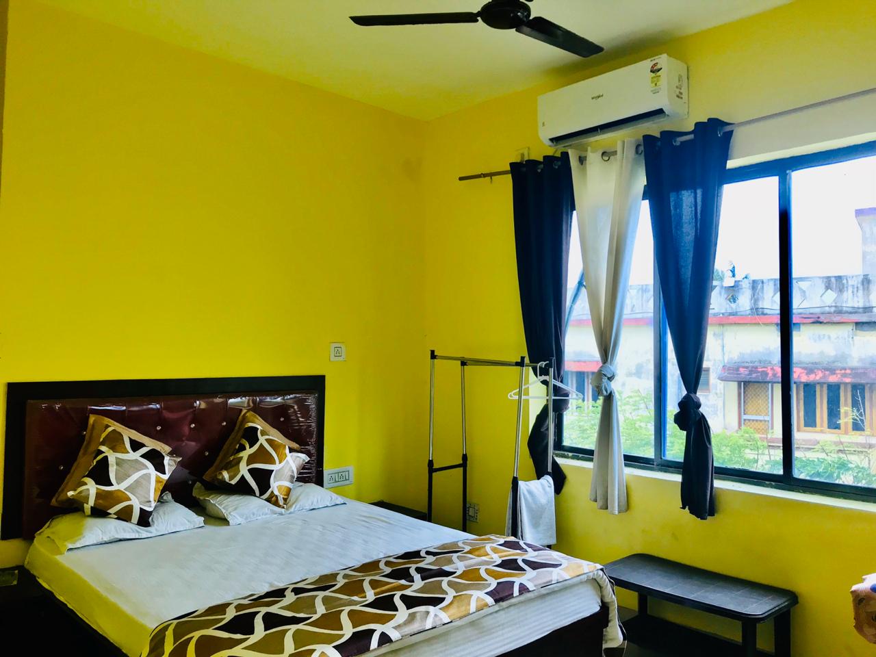 SHREE HOTEL BALAJI - Tap to explore photos