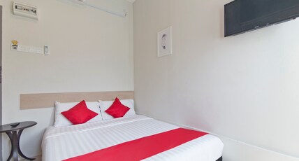 Hotel O Big C Motel Room Type - Deluxe Double