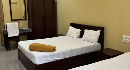 CS LODGE Room Type - Standard AC Room