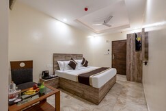 Hotel Ashirwad and Banquets @ 5 Mins from Railway Station