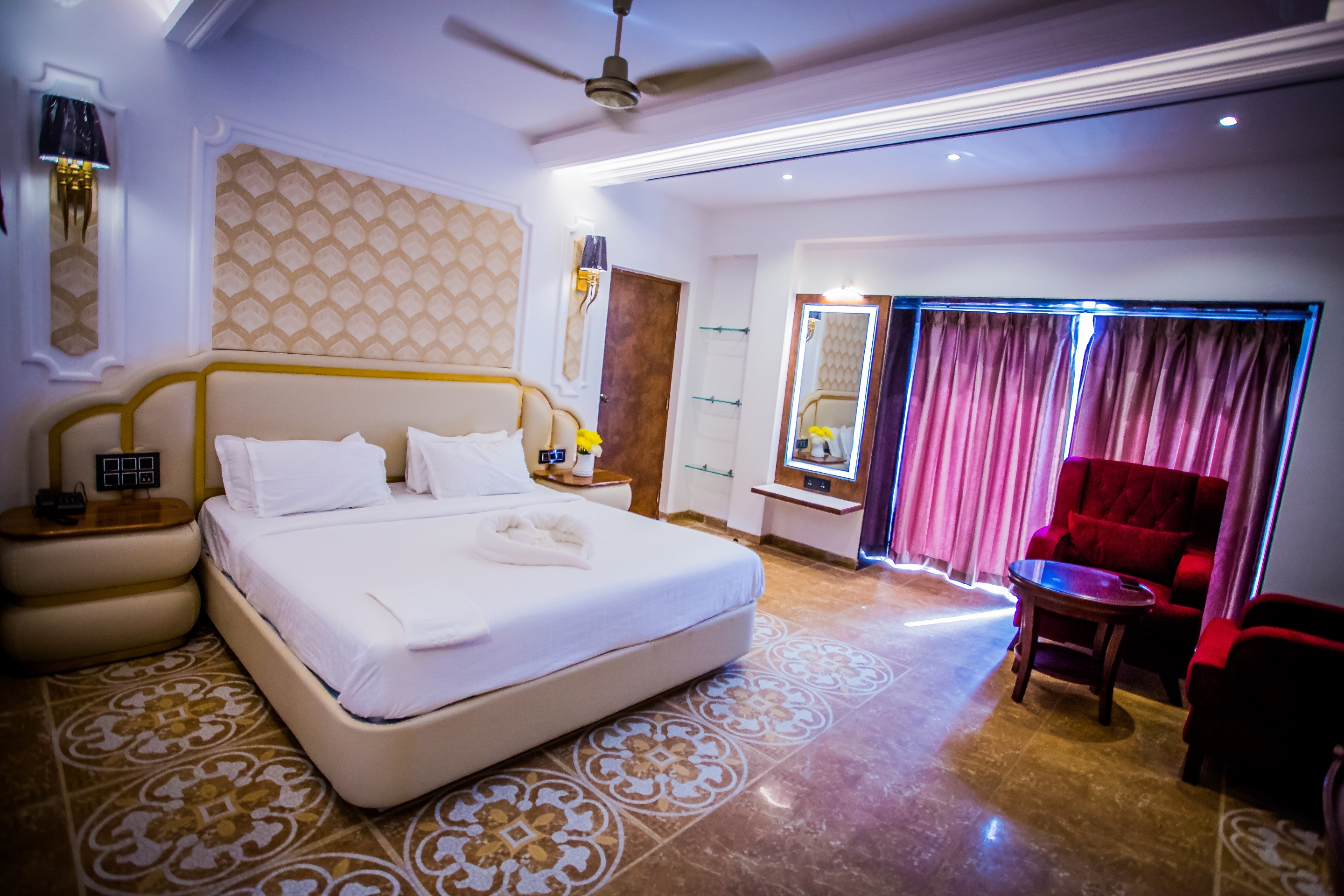 Alvorada Resort - Tap to explore photos