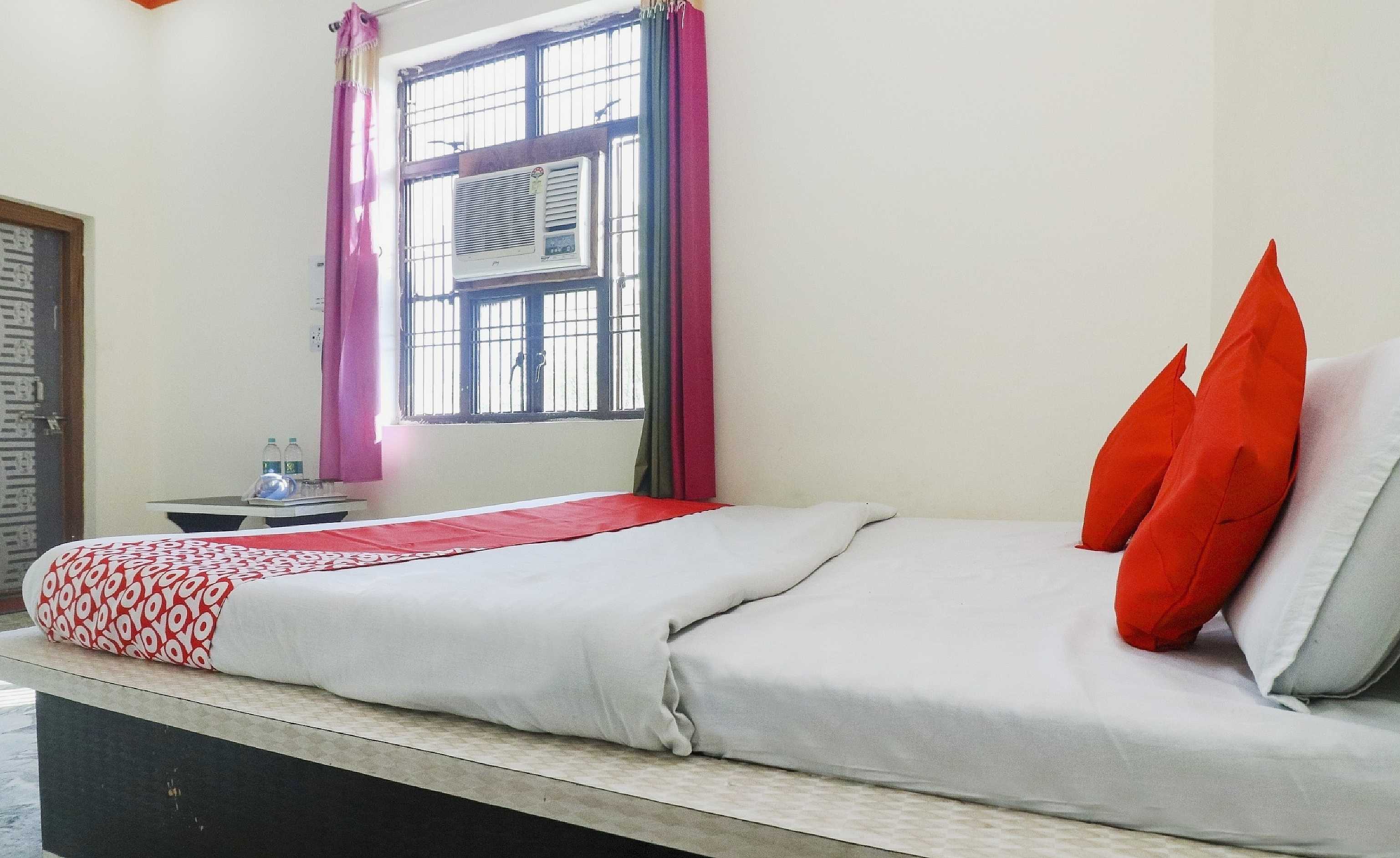 Hotel O New satkar Hotel - Tap to explore photos