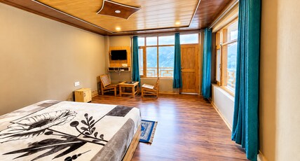 Casa de Barro Room Type - Himalayan River Valley View Room 