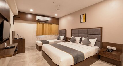 Hotel Royal 24 Room Type - 3 Bedded AC Family Room