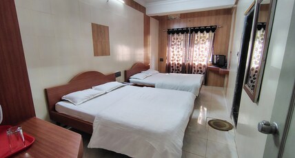 Hotel  Dhruv Palace Room Type - Comfort Quadruple Non AC Room