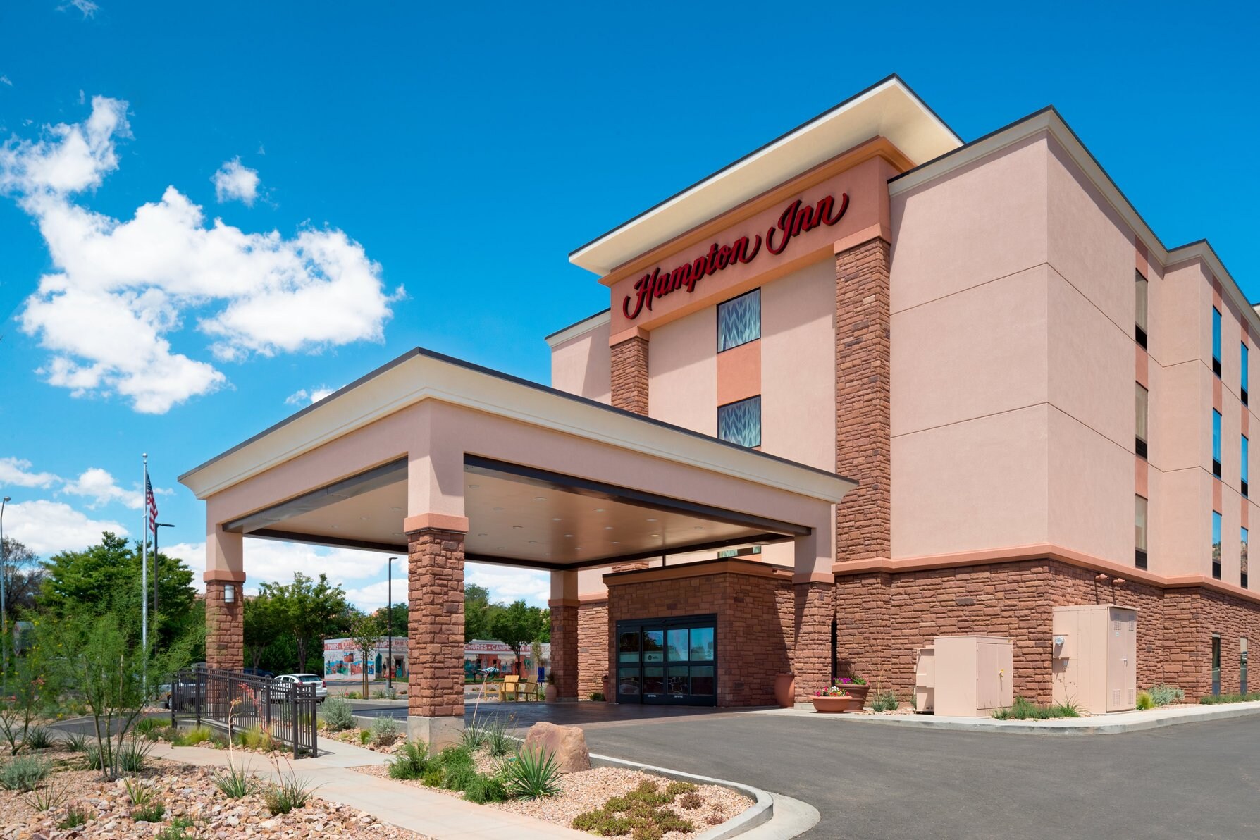 Hampton Inn by Hilton Kanab - Tap to explore photos