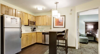 Staybridge Suites O'Fallon Chesterfield, an IHG hotel Room Type - 1 King 2 Double 2 Bdrm Suite