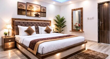 Radha Krishna Guest House Room Type - Deluxe Room with Air Conditioning
