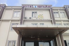 MANISH HOTEL AND RESTAURANT