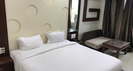 Siddharth Ananta Express Room Type - Deluxe Room Siddharth Ananta Express Room Type - Deluxe Room