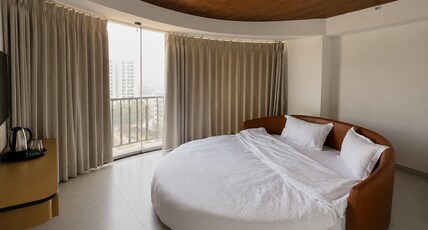 Hotel Presidency Room Type - Suite Room With City View