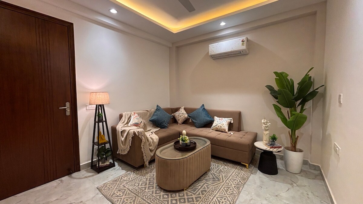 Urban Nest 55 Modern 1BHK Walk to Rapid Metro - Tap to explore photos