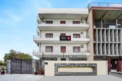 Hotel O Noida 86 retreat