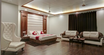 Hotel The Royal Krishna Room Type - Royal Room